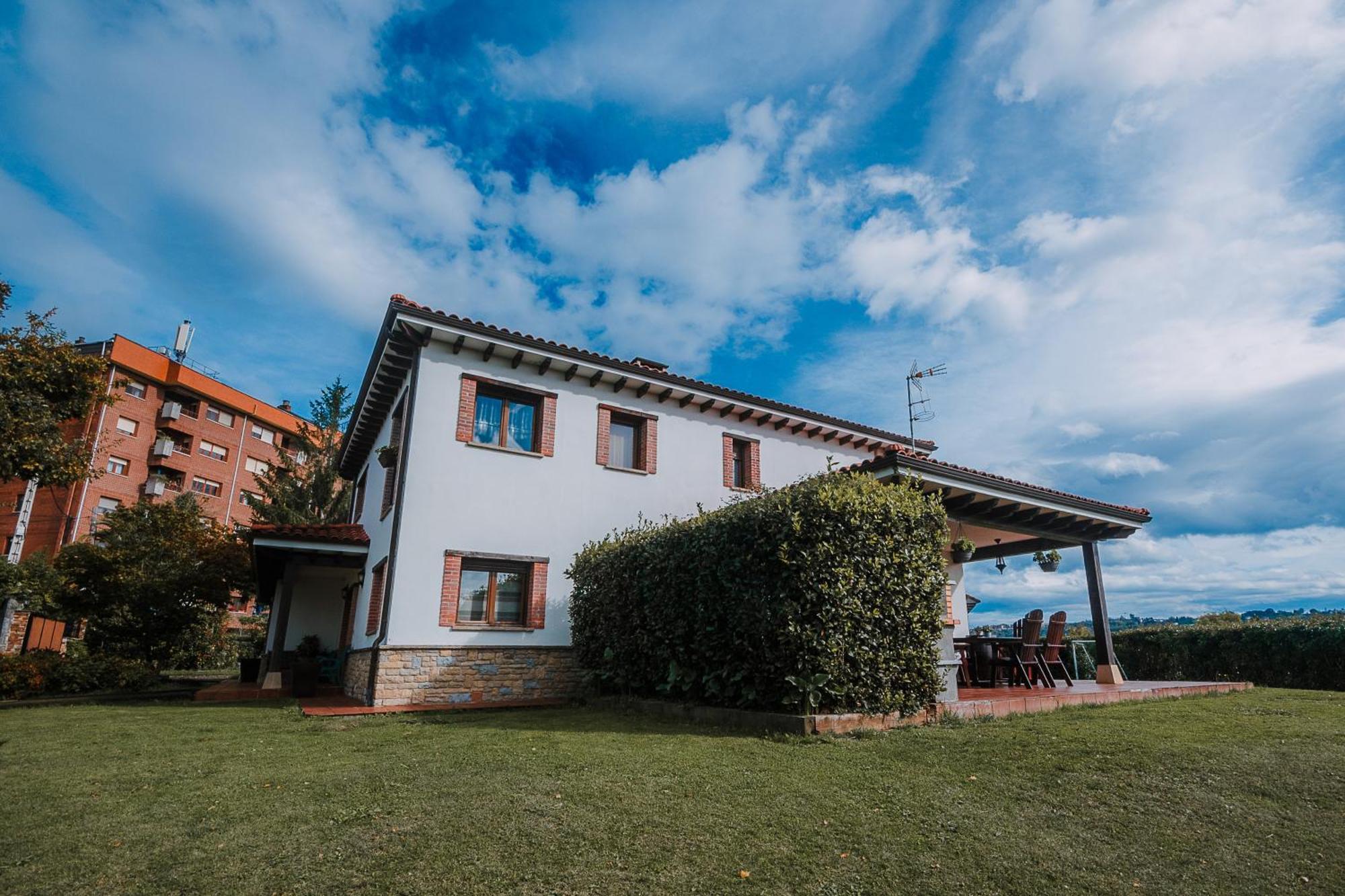 Villa Tiviti Oviedo Exterior foto
